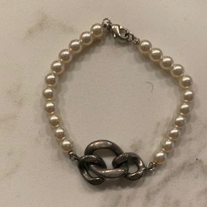 Sterling silver and pearl bracelet